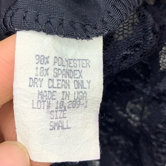 VTG Y2k Black Velvet & Lace Tank Top - S - Picture 3 of 6